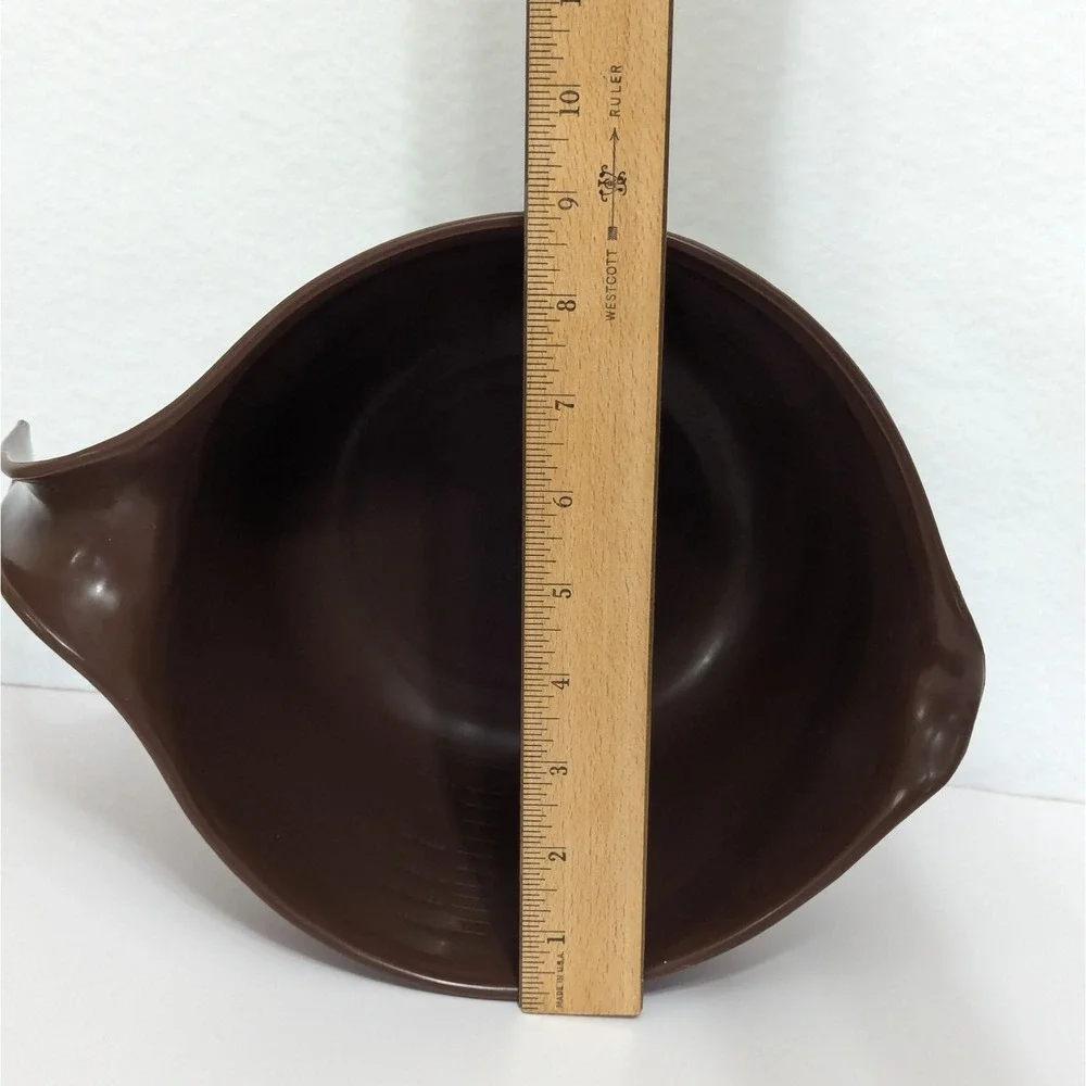 Rubbermaid vintage orange